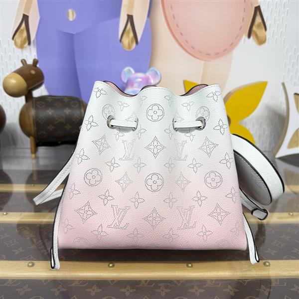 2026124164742529 210